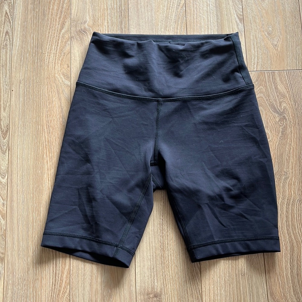 Wunder train 8inch biker shorts lululemon athletica size 6 women’s